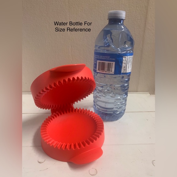 NEW Tupperware Mini Pie Maker - Picture 9 of 10